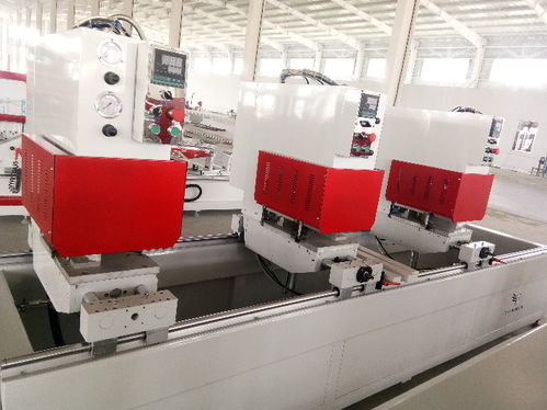 精選優質品牌 制作斷橋鋁門窗的關鍵設備選購指南